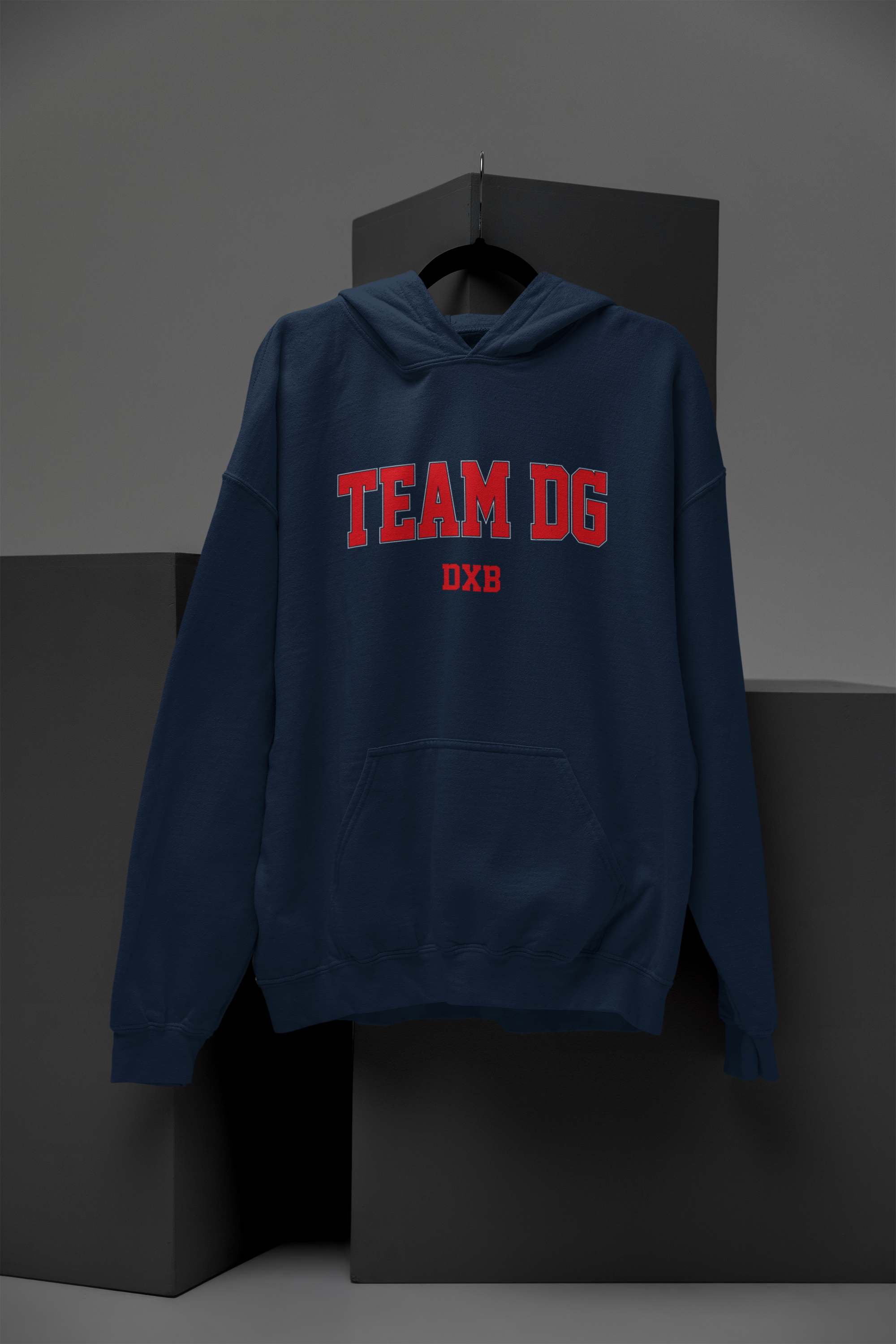 "Team DG DXB" - Hoodie Unisex Rot/Weiss